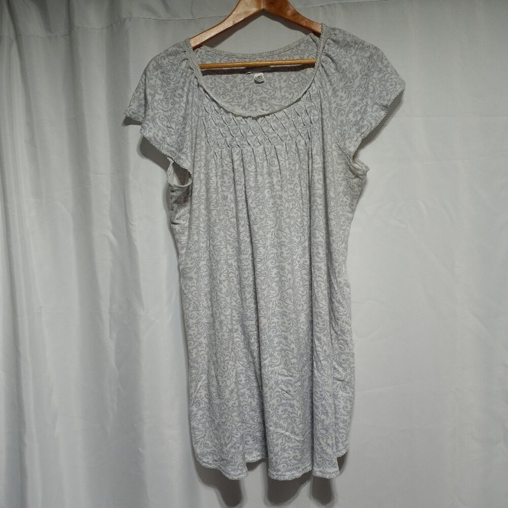 Miss Elaine Cotton Blend Floral Gray And White Nightgown Size XL